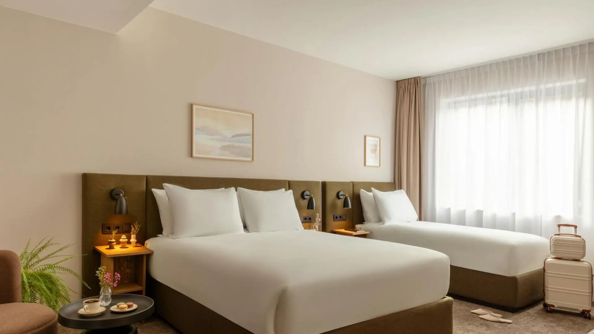 Middelland Hotel, Sonder By Marriott Bonvoy Rotterdam Hotel